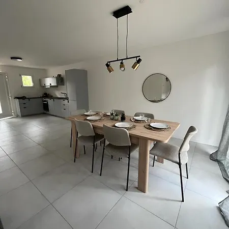 Maison Chaleureuse 2 *