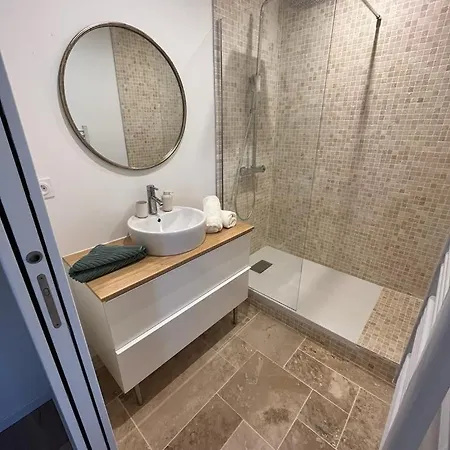 Maison Chaleureuse 2 Сasa de vacaciones Saint-Genis-Laval