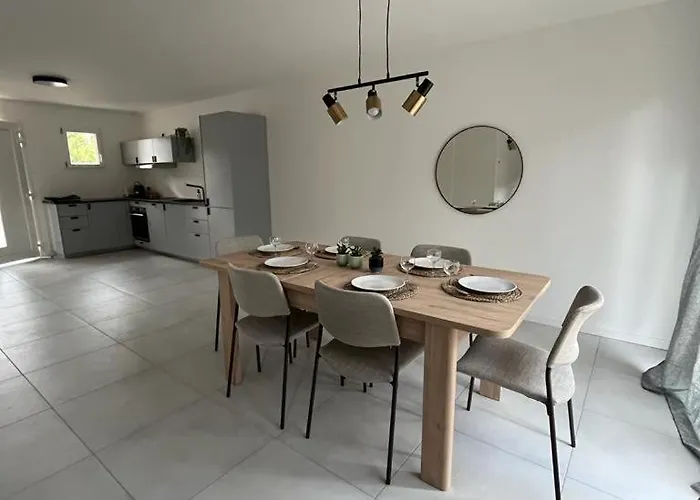 Maison Chaleureuse 2 *
